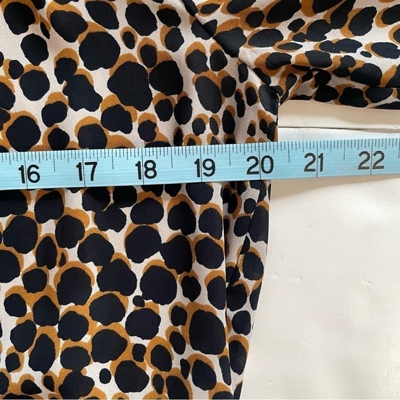 Loft Leopard Print Long Sleeve Button Front Shirt Size Small - Picture 9 of 9